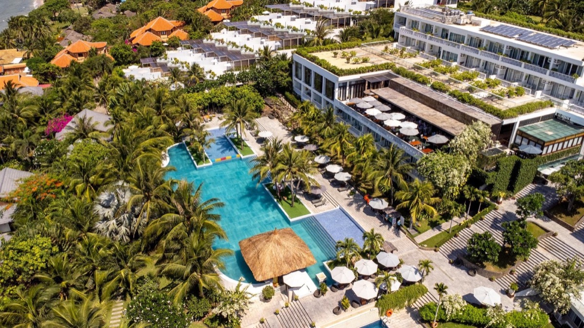 The Cliff Resort