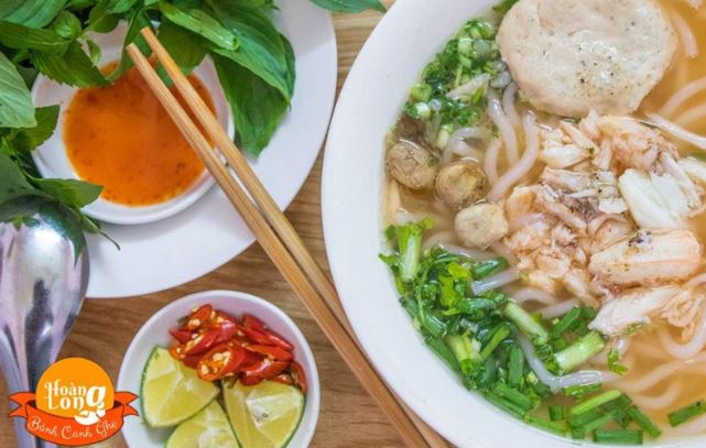 Bánh canh ghẹ Hoàng Long thơm ngon, nhiều thịt