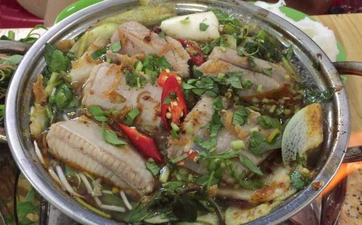 Lẩu cá đuối Cô Hồng được thực khách ưa thích