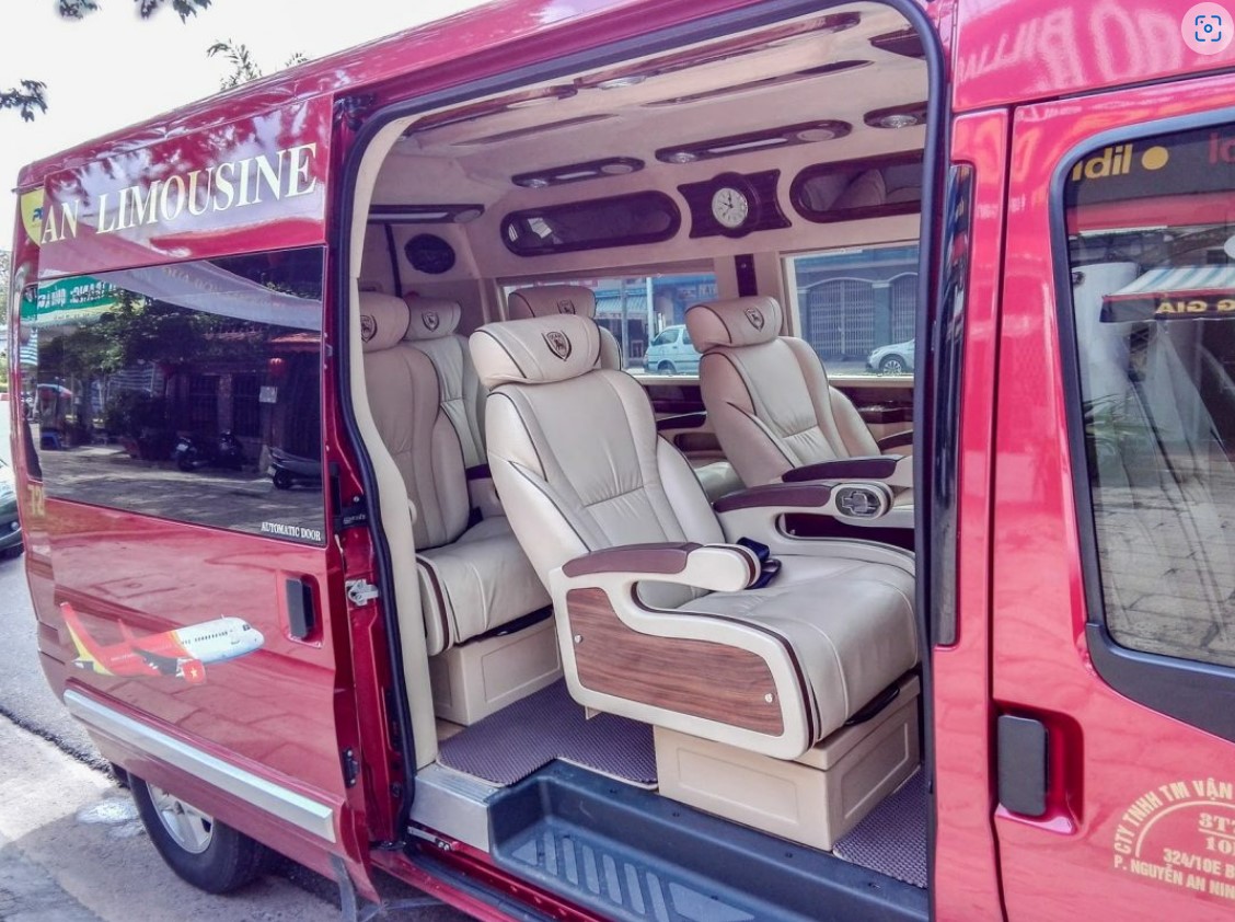 Xe limousine Phát Lộc An