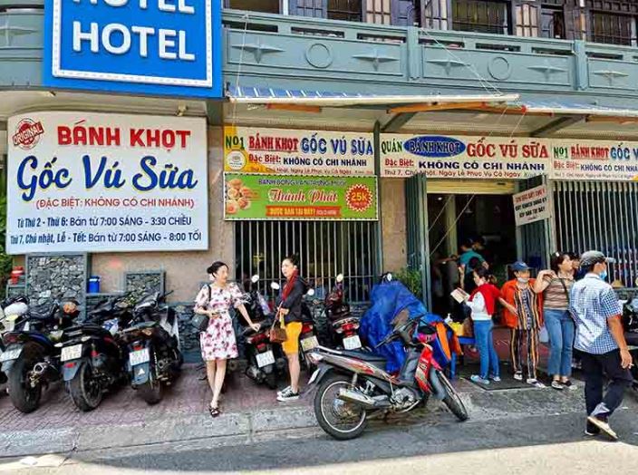 Bánh khọt Gốc Vú Sữa