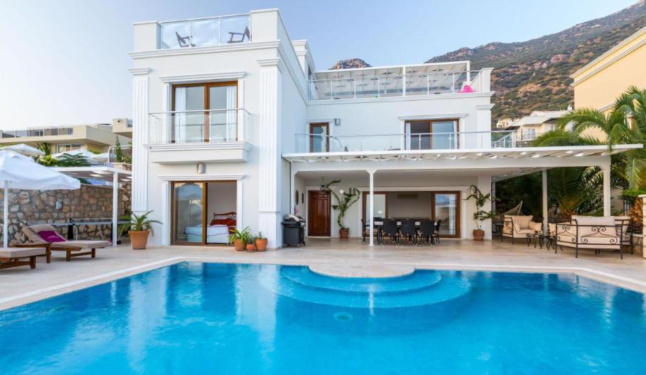 Villa Sapphire là khách sạn cao cấp