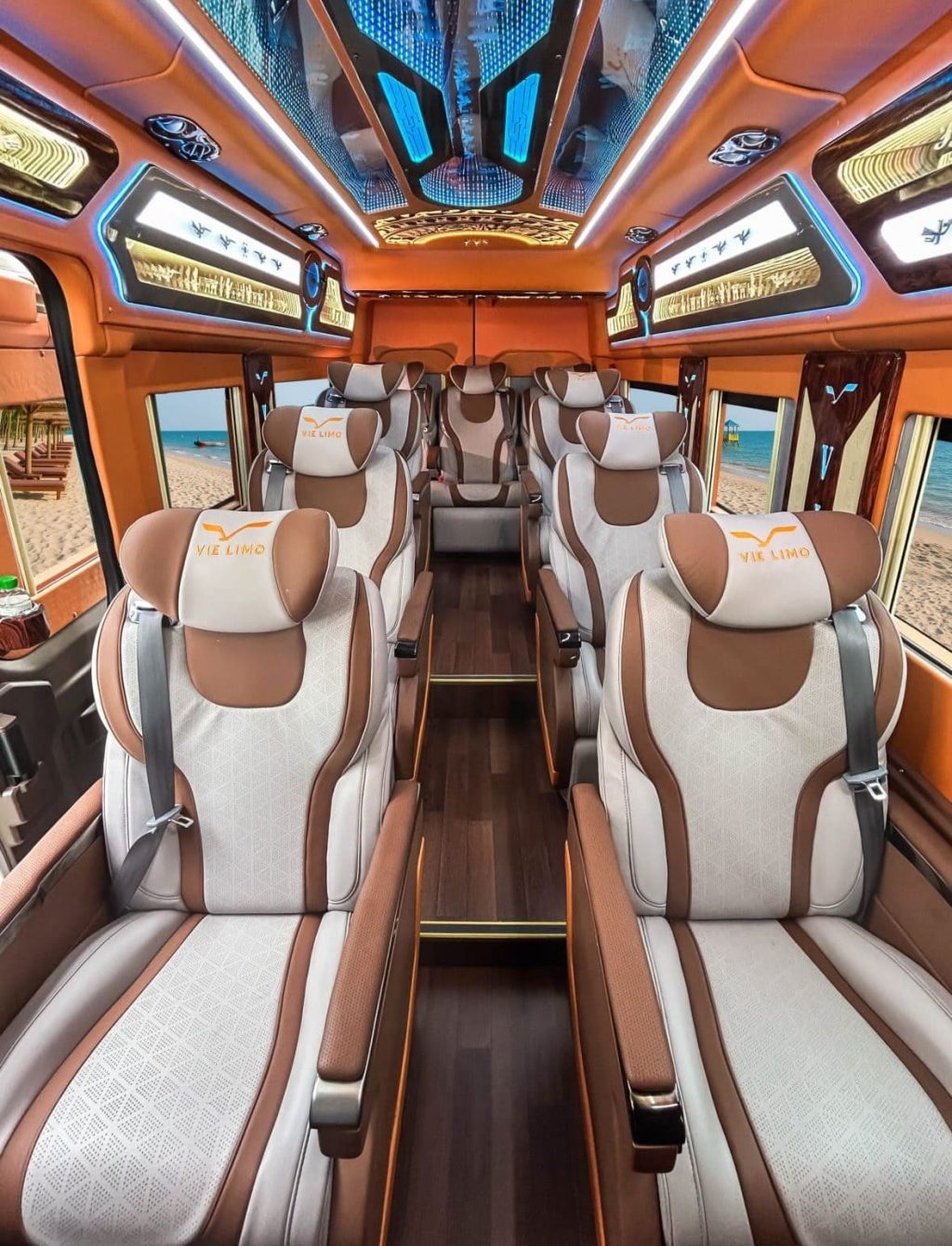 Skybus Solati Limousine 11 chỗ bản Economy