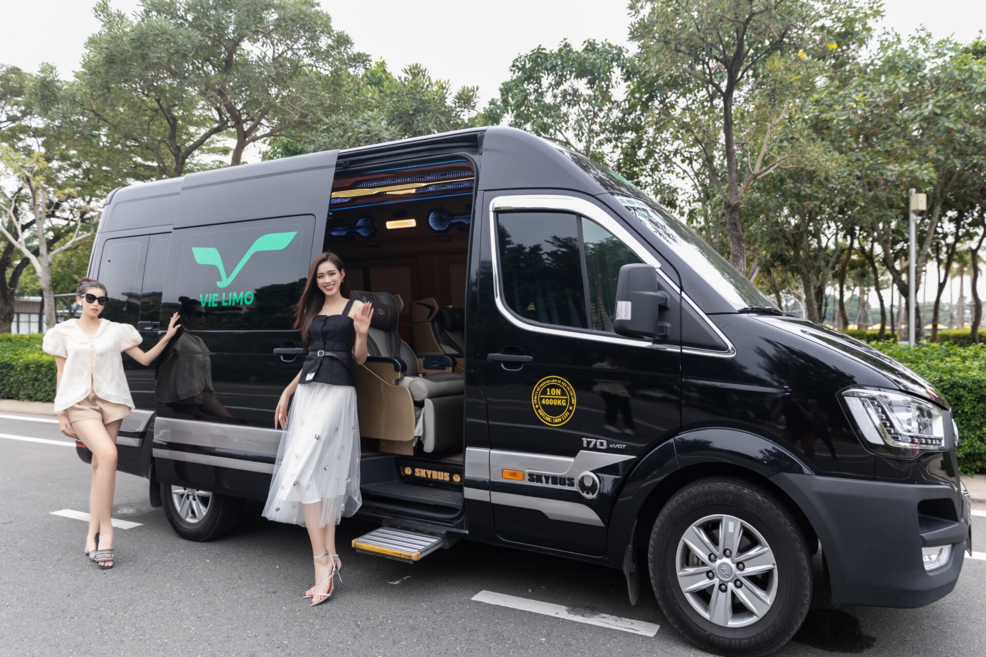 thuê xe limousine đi cà màu