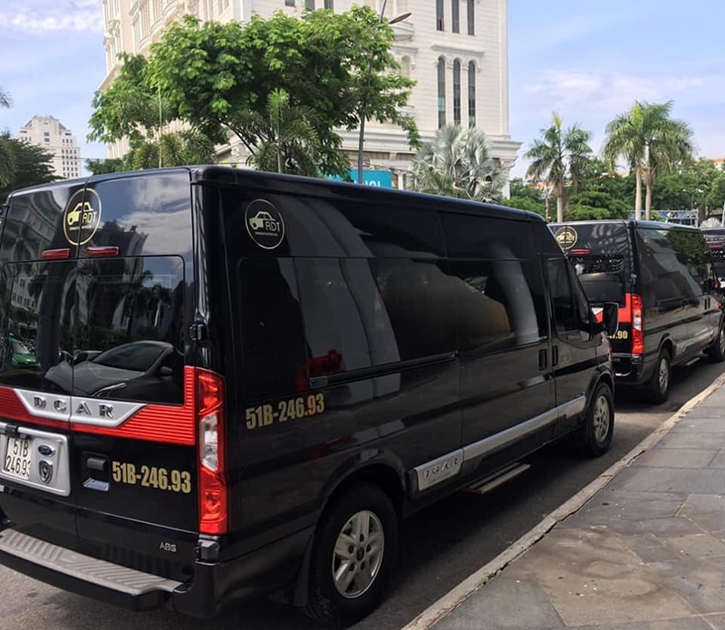 Dịch vụ xe limousine đi Mũi Né của ADT luôn đảm bảo về thời gian lộ trình