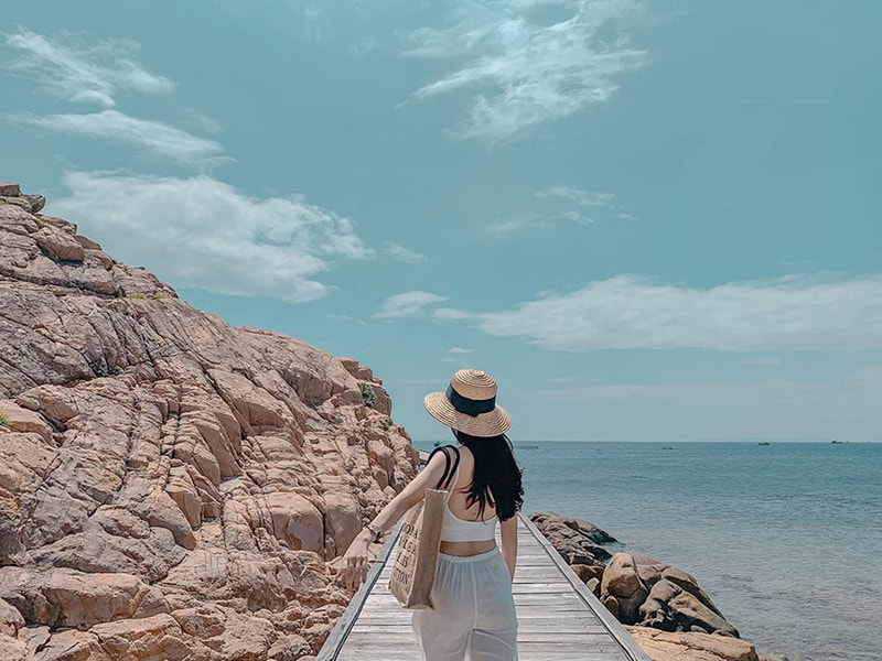Những chiếc mũ thời thượng không những giúp bạn che nắng mà còn khiến bạn trở nên sành điệu hơn.