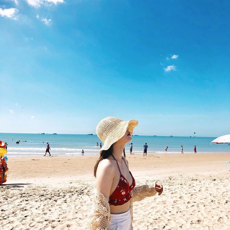 Tắm biển