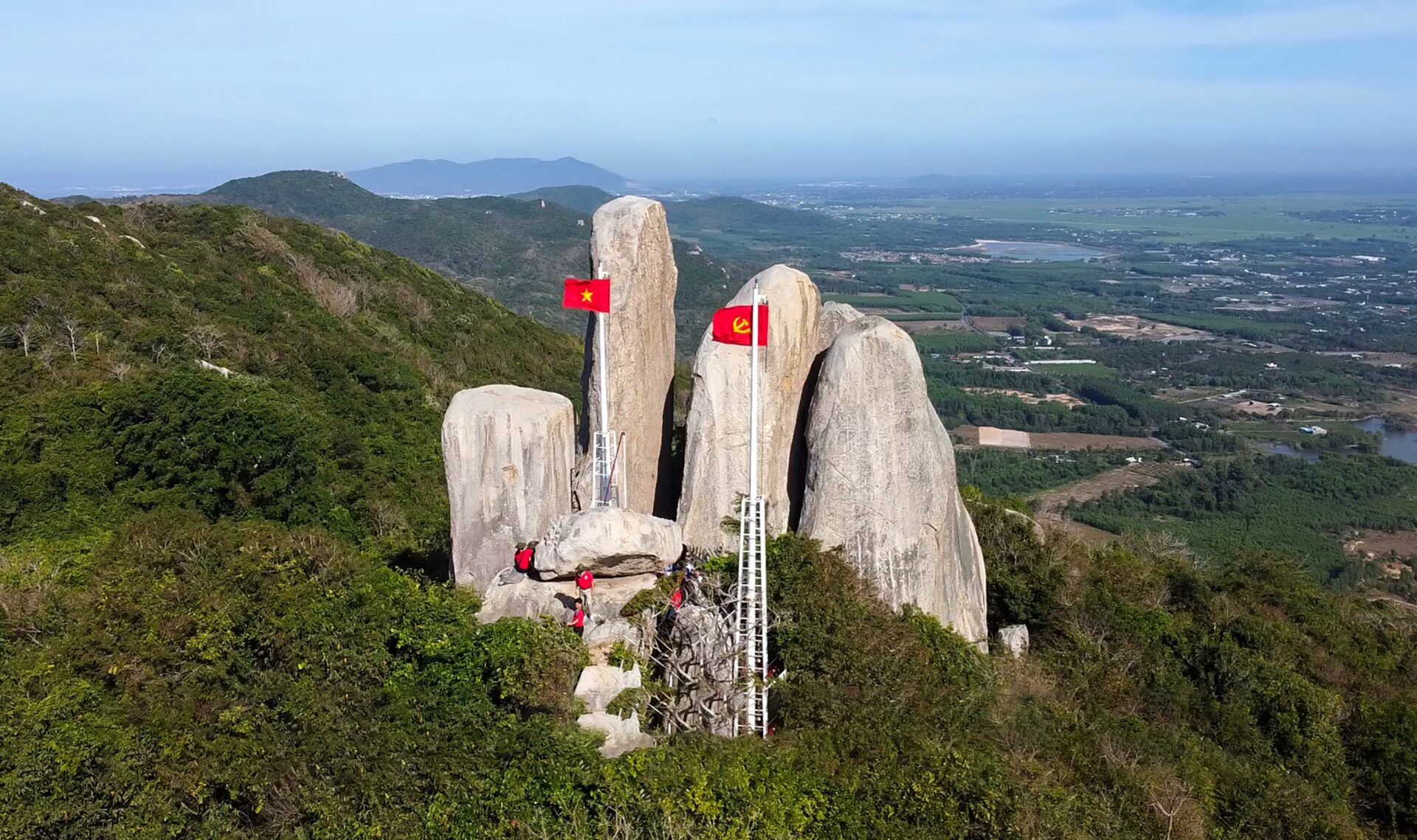 Núi Minh Đạm
