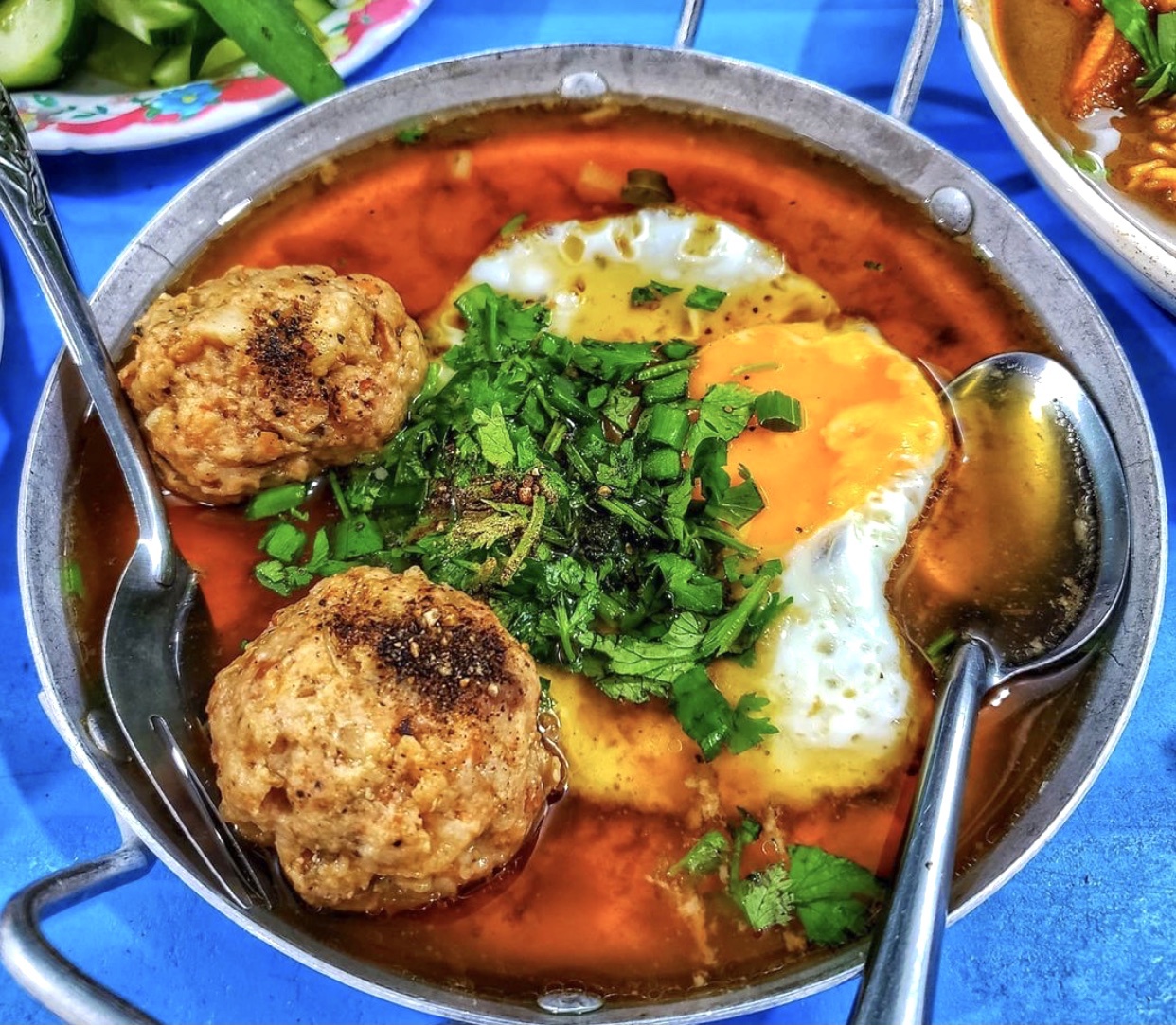 Bánh mì chảo xíu mại