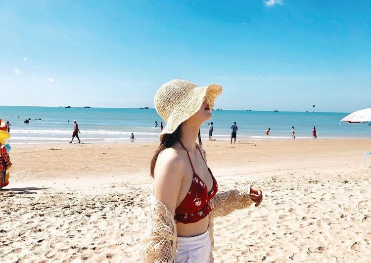 Tắm biển