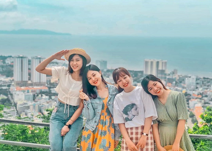 Núi Lớn