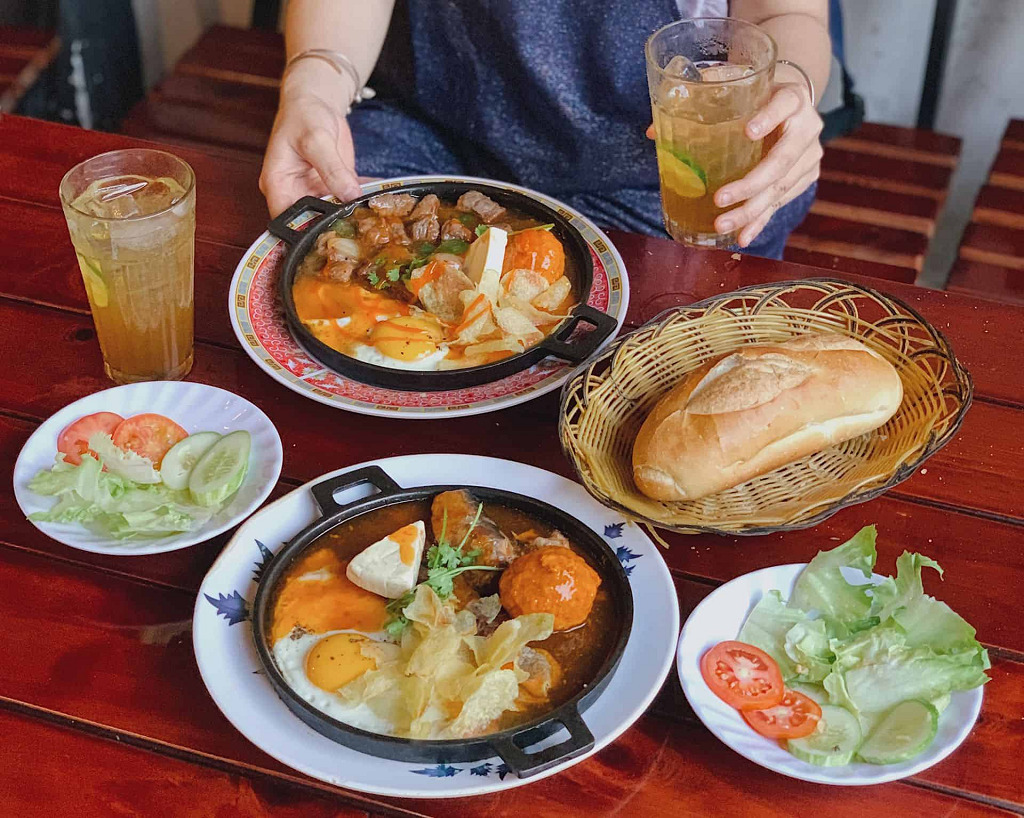 Mặc dù giá thành của bánh mì ở đây cao hơn nhưng chất lượng thì rất xứng đáng để các bạn thử nhé.