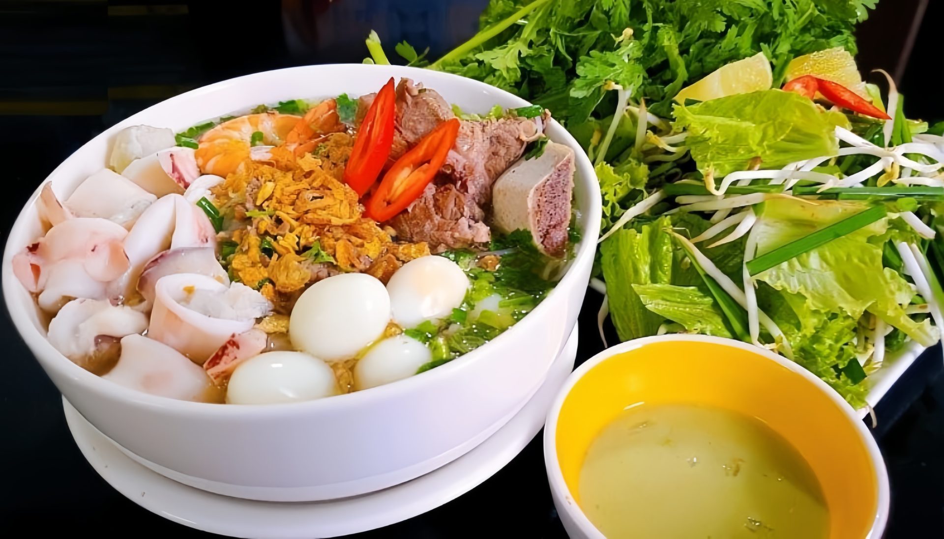 Hủ tiếu mực Vũng Tàu Hoàng Hoa Thám