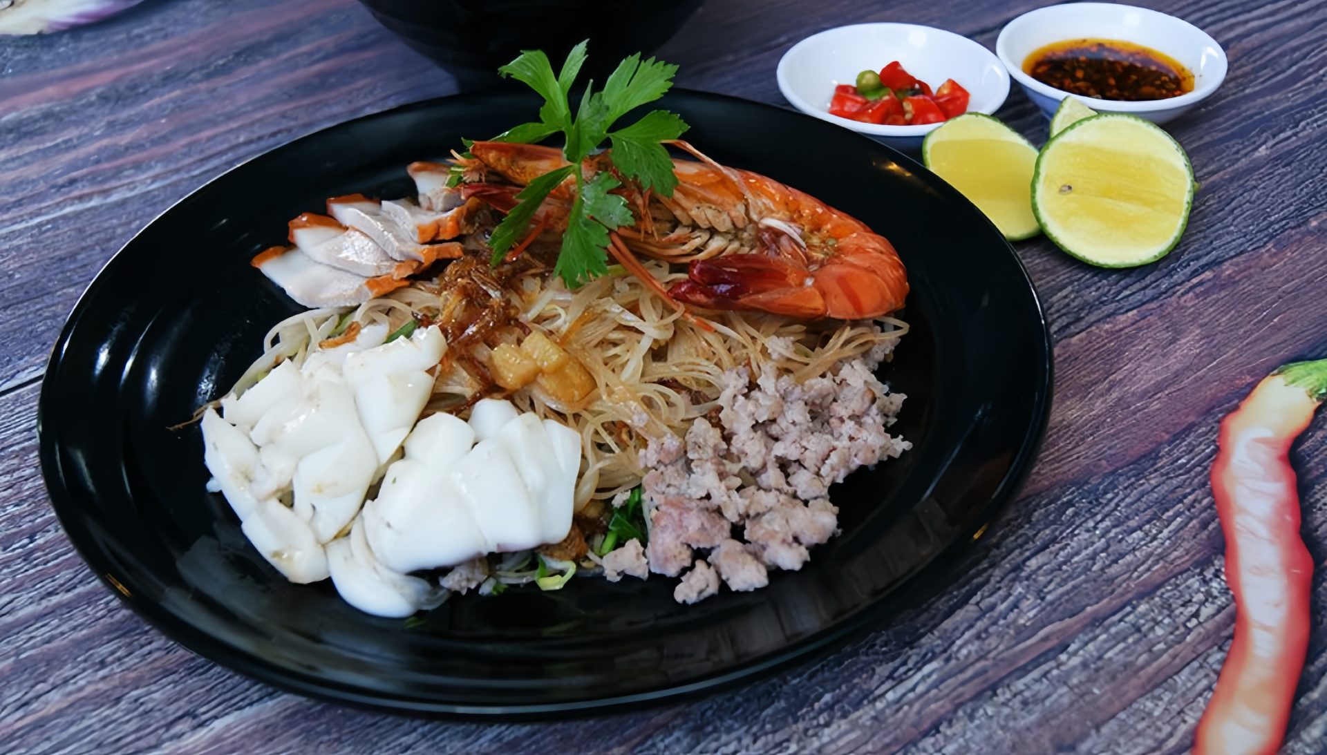 Hủ tiếu khô hải sản Thuận Phúc