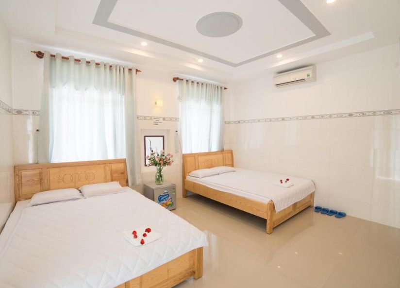 Hello Motel Long Hai