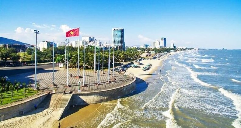 Nước biển trong xanh mát lạnh