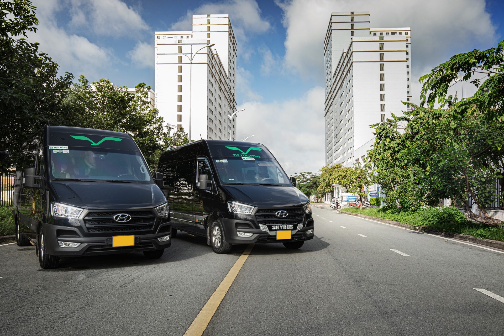 Xe du lịch Vie Limousine