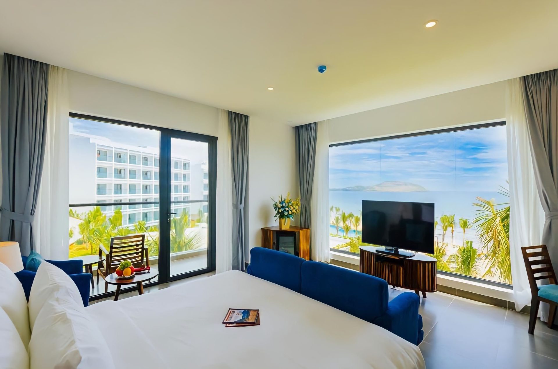 Combo trọn gói 2N1Đ Movenpick Resort 5 sao + Xe Limousine khứ hồi - Chỉ từ 1.950K/người