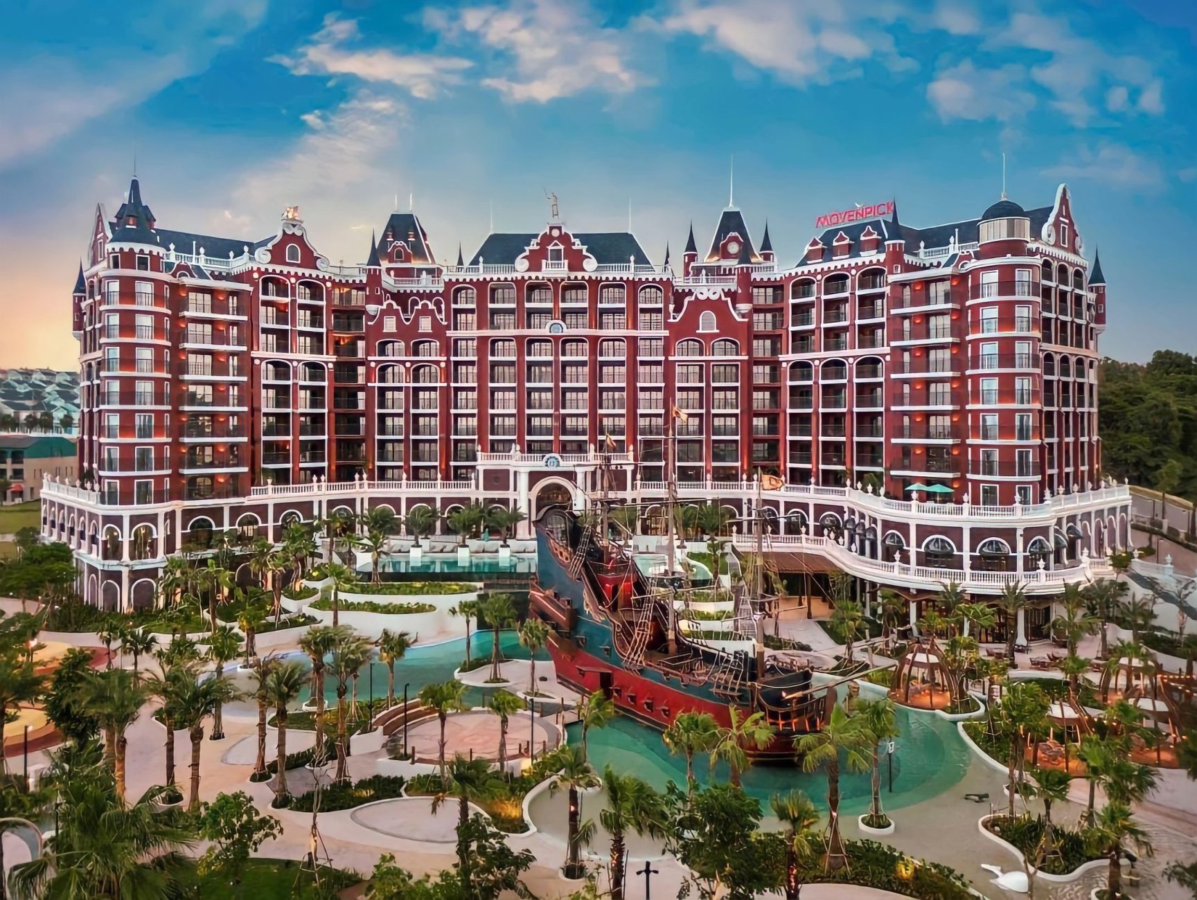 Combo trọn gói 2N1Đ Movenpick Resort 5 sao + Xe Limousine khứ hồi - Chỉ từ 1.950K/người