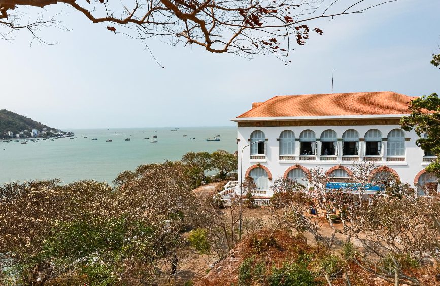 Bạch Dinh