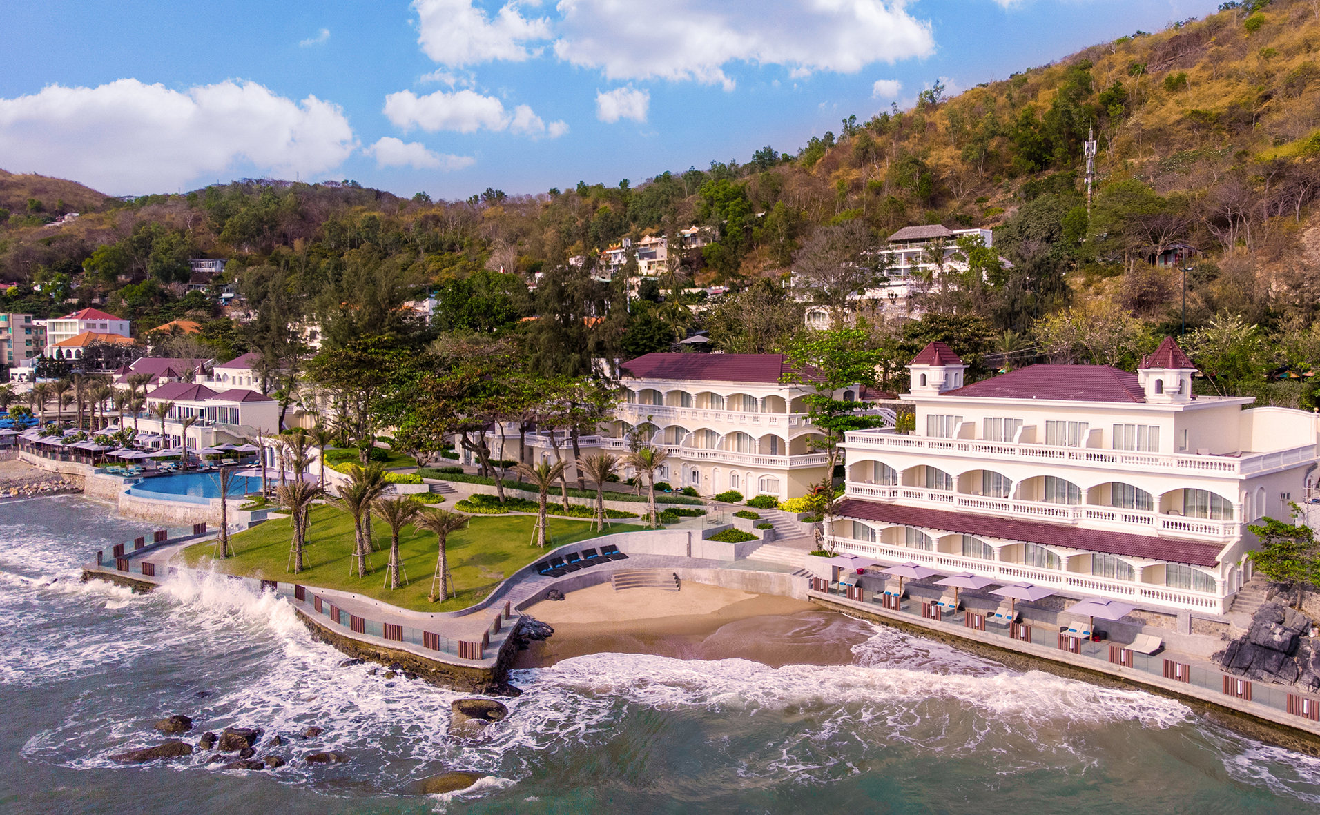 Khách sạn Mercure – 5 sao