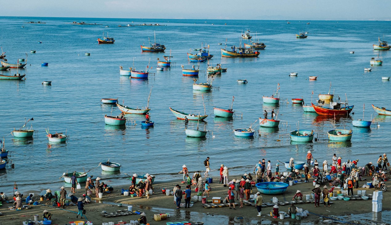 Chợ làng chài Mũi Né Phan Thiết – Chợ hải sản Mũi Né nổi tiếng