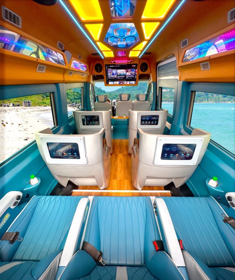 Skybus Solati Limousine 9 chỗ, bản Limited VVIP