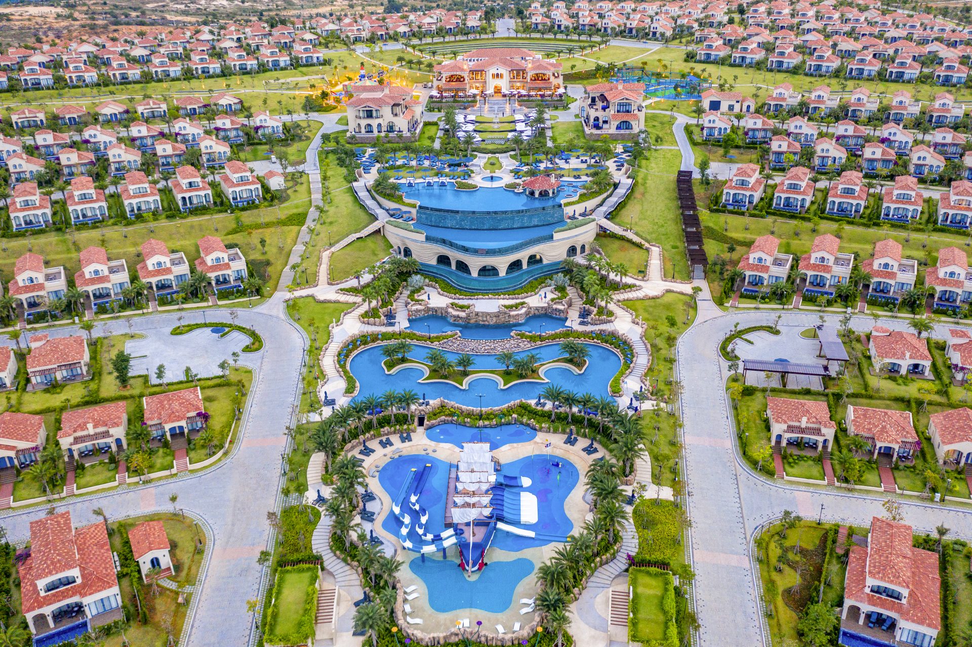 Centara Mirage Resort Mũi Né
