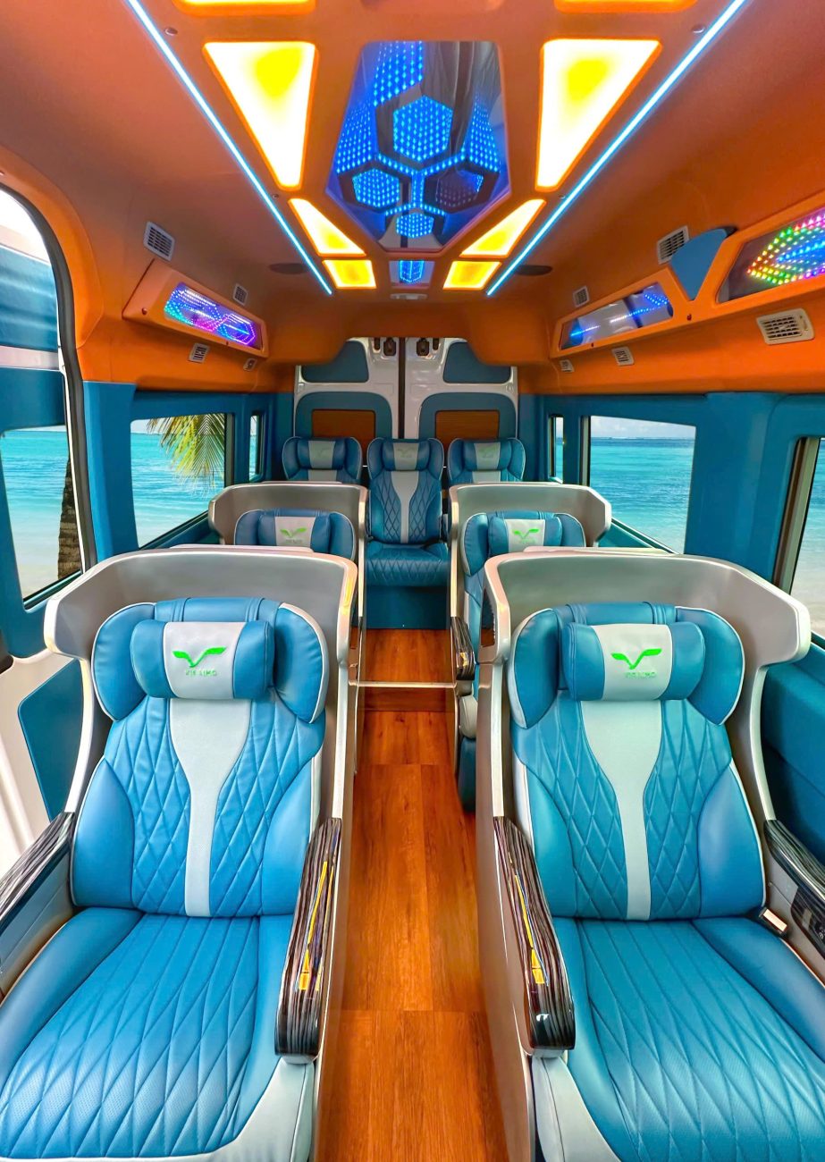Nội thất xe sang trọng đỉnh cao với ghế Boeing massage chỉnh điện