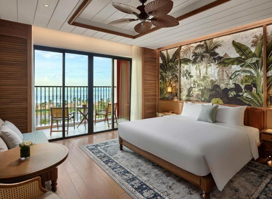 Combo trọn gói 2N1Đ Movenpick Resort 5* Phan Thiết + Khứ hồi Limousine ghế Boeing mát - xa - Chỉ từ 2.000K/Người