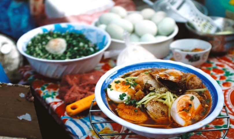 Quán bánh căn ngon Dì Út