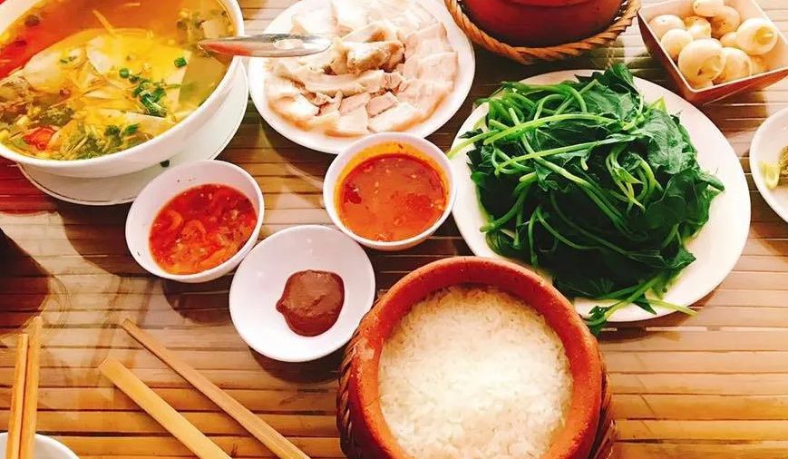 Quán cơm niêu Cao Phát Mũi Né