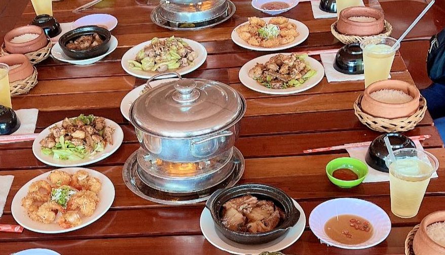 Quán cơm niêu vòng xoay Mũi Né