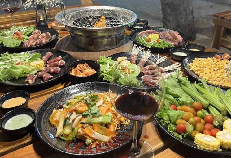 Đồ ăn và thức uống chất lượng