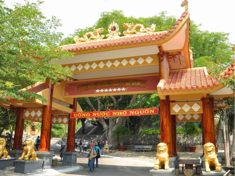 Khu di tích lịch sử Minh Đạm
