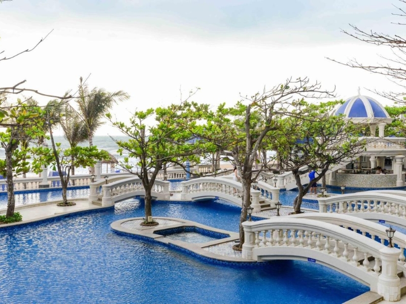 Hồ bơi