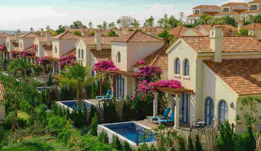 Centara Mirage Resort 5 sao Mũi Né – Cách Suối Tiên 1,5km