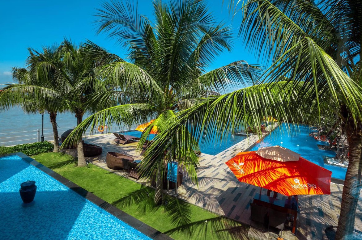 Hồ bơi view vô cực