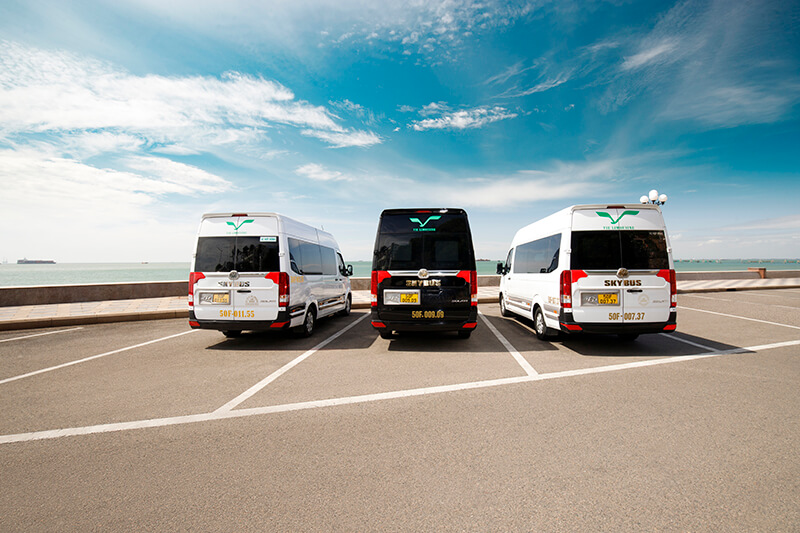 Ngoại thất xe Skybus có thể nói là sang trọng và tiện nghi bậc nhất, dẫn đầu thị trường độ xe limousine hiện nay.