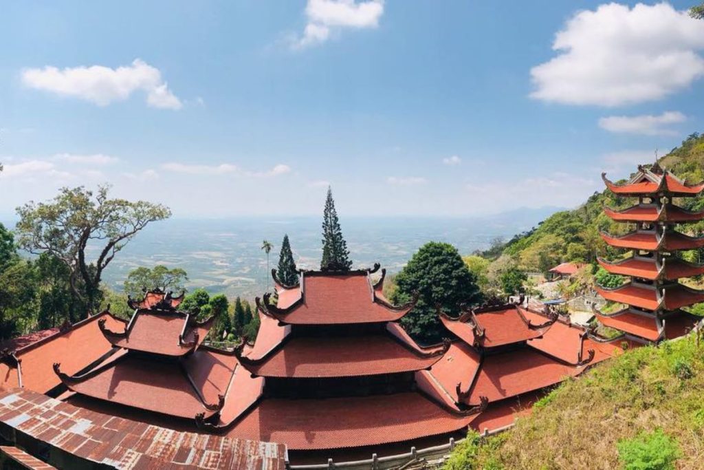 Núi Tà Cú