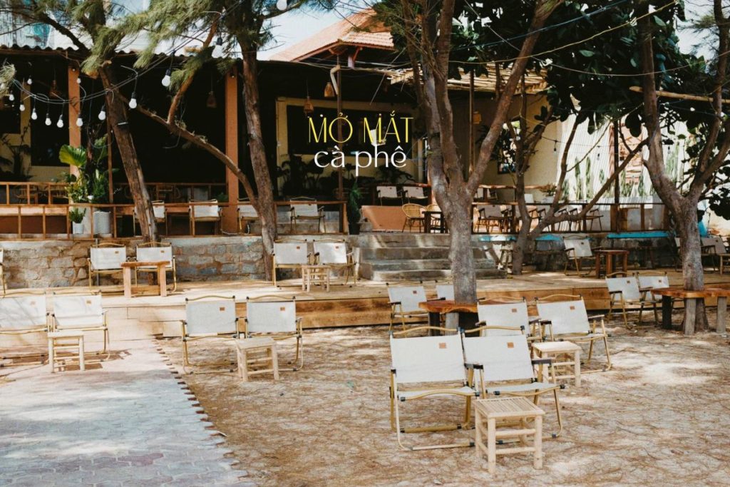 Mở mắt cà phê
