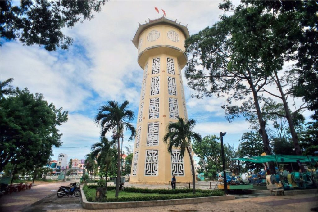 Khám phá vẻ đẹp kiến trúc của tháp nước Phan Thiết