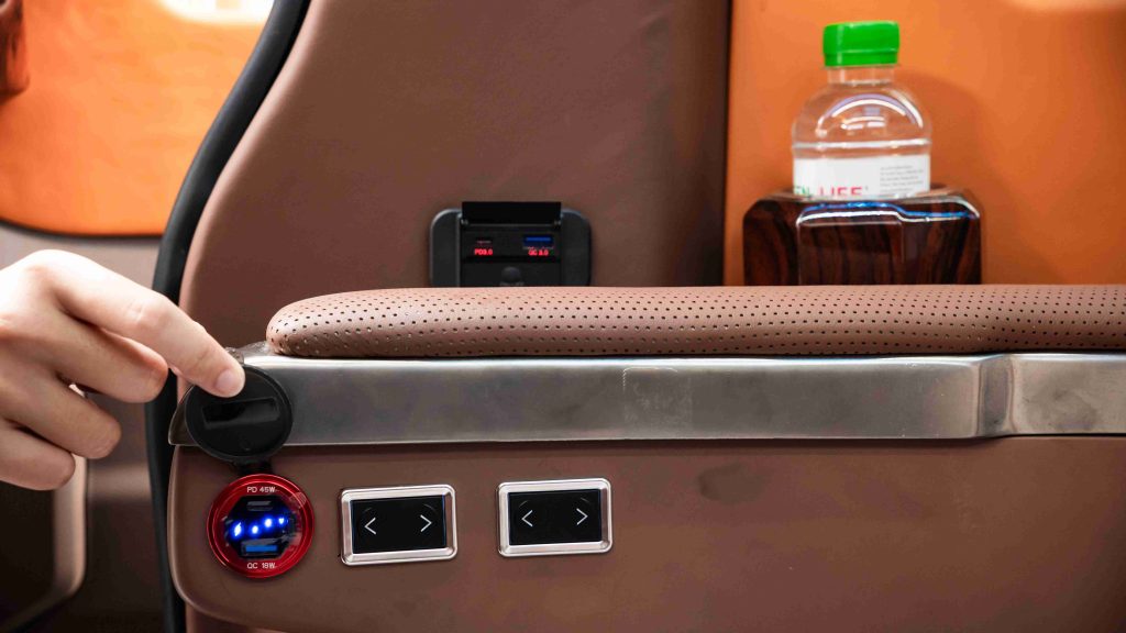 Nên đi xe khách hay Limousine